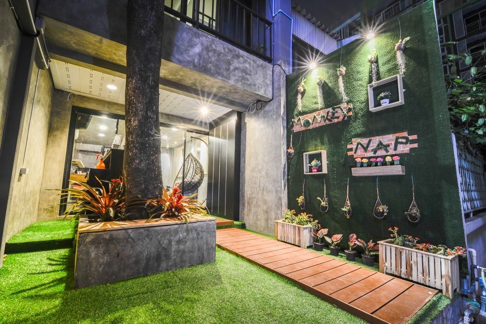 Monkeynap Hostel Bangkok Exterior foto